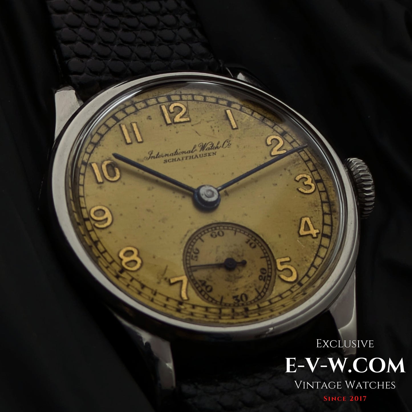 87 Years Old Vintage IWC Schaffhausen WWII / rare screw back case / Cal. 83 / Vintage 1937