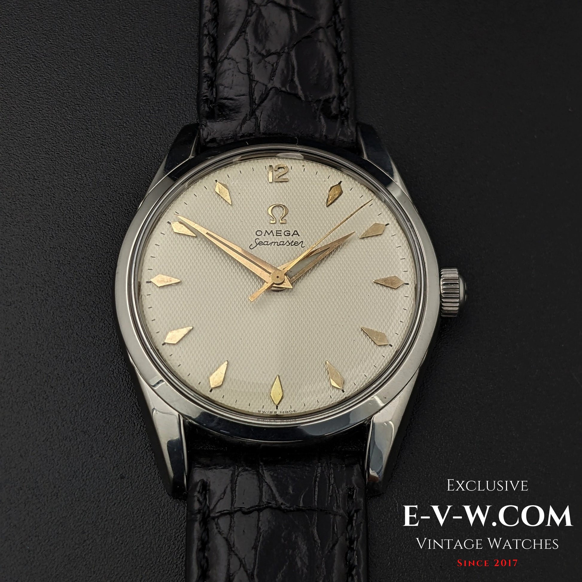 66 Years Old Vintage Omega Guilloche-Honeycomb Dial Ref. 2938-1SC / Cal. 284(30T2) Vintage 1958