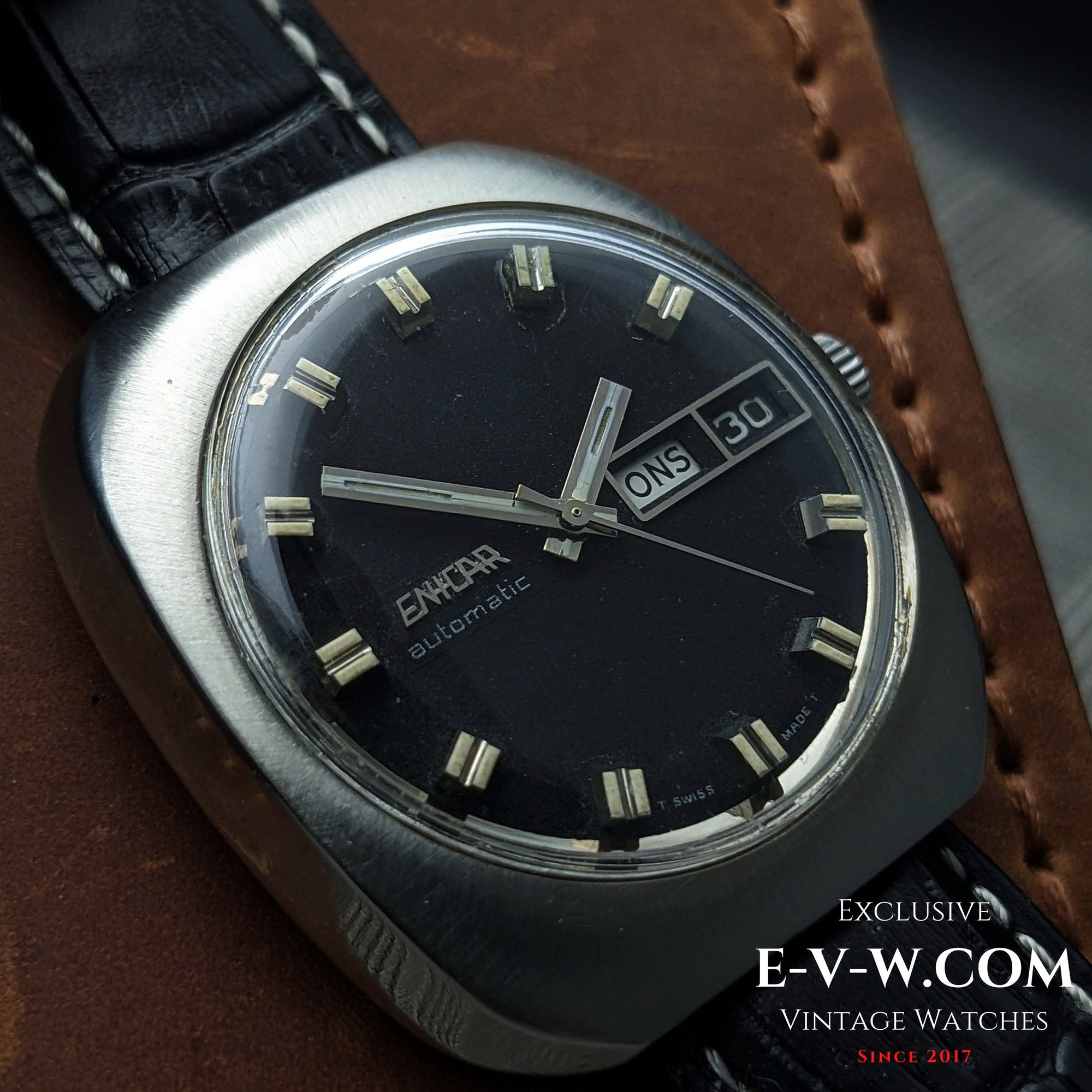 Enicar Day-Date | مرجع 147-01-13 | عيار AR 1147 | عتيق 1970 | خضع للصيانة