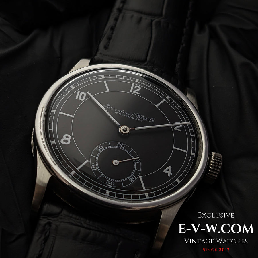 Montre IWC Schaffhausen vintage de 82 ans, noire / Cal. 83 / millésime 1941