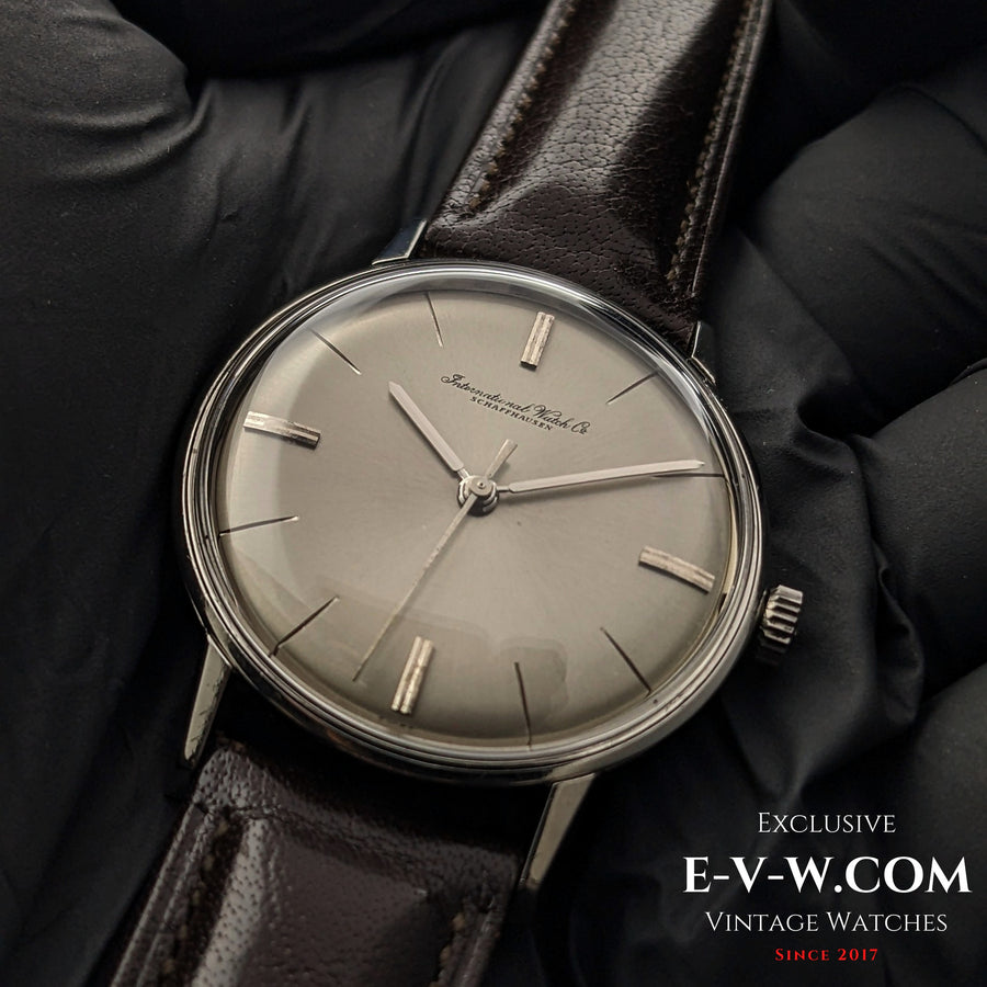 60 Jahre alte Vintage IWC Schaffhausen Classic / Ref. 1214 / SELTENES Kal. 401 / Baujahr 1964