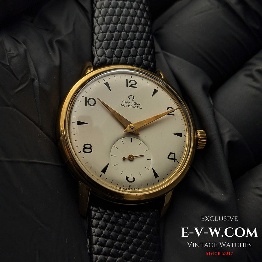 78 Jahre alte Vintage Omega Automatik Bumper / Ref. F.6212 / Kal. 28.10RA, entworfen von Cherles Perregaux / Jahrgang 1947