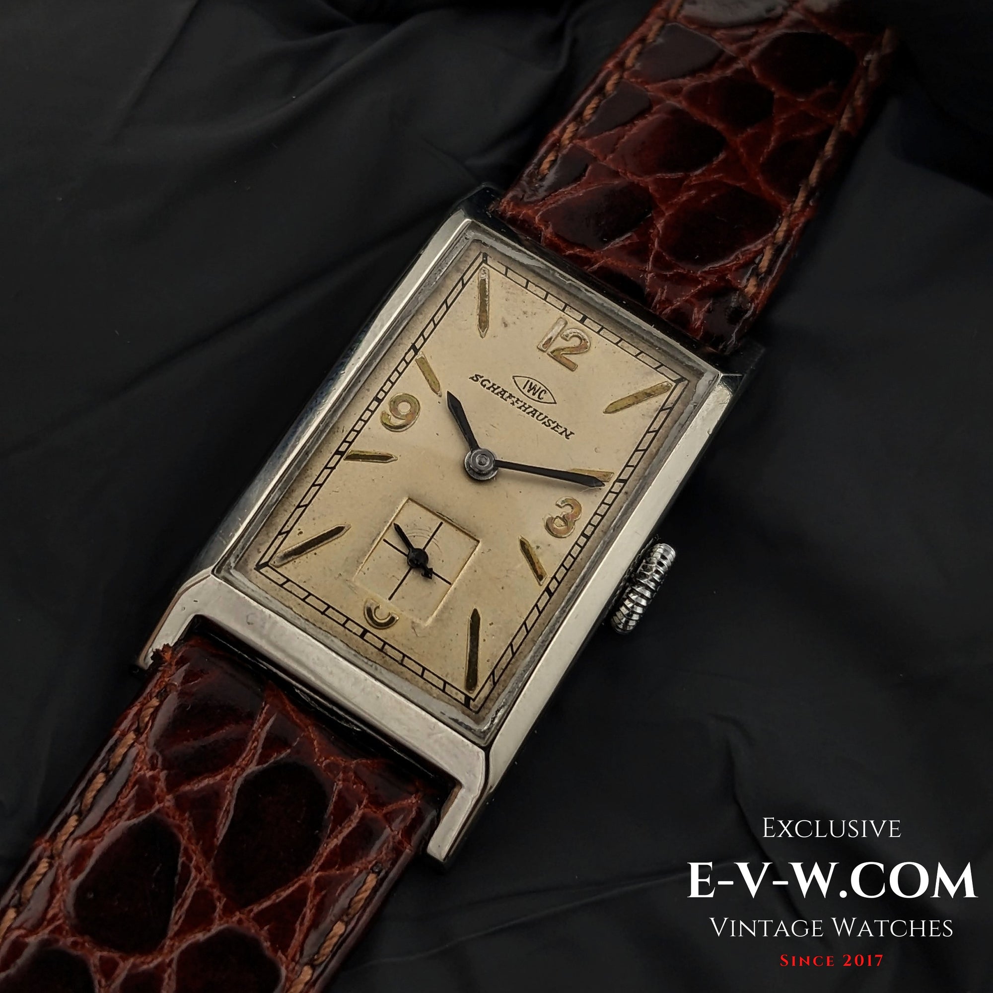93 Years Old Antique IWC Schaffhausen Tank unique cristal Art Deco / Cal. 87 Vintage
