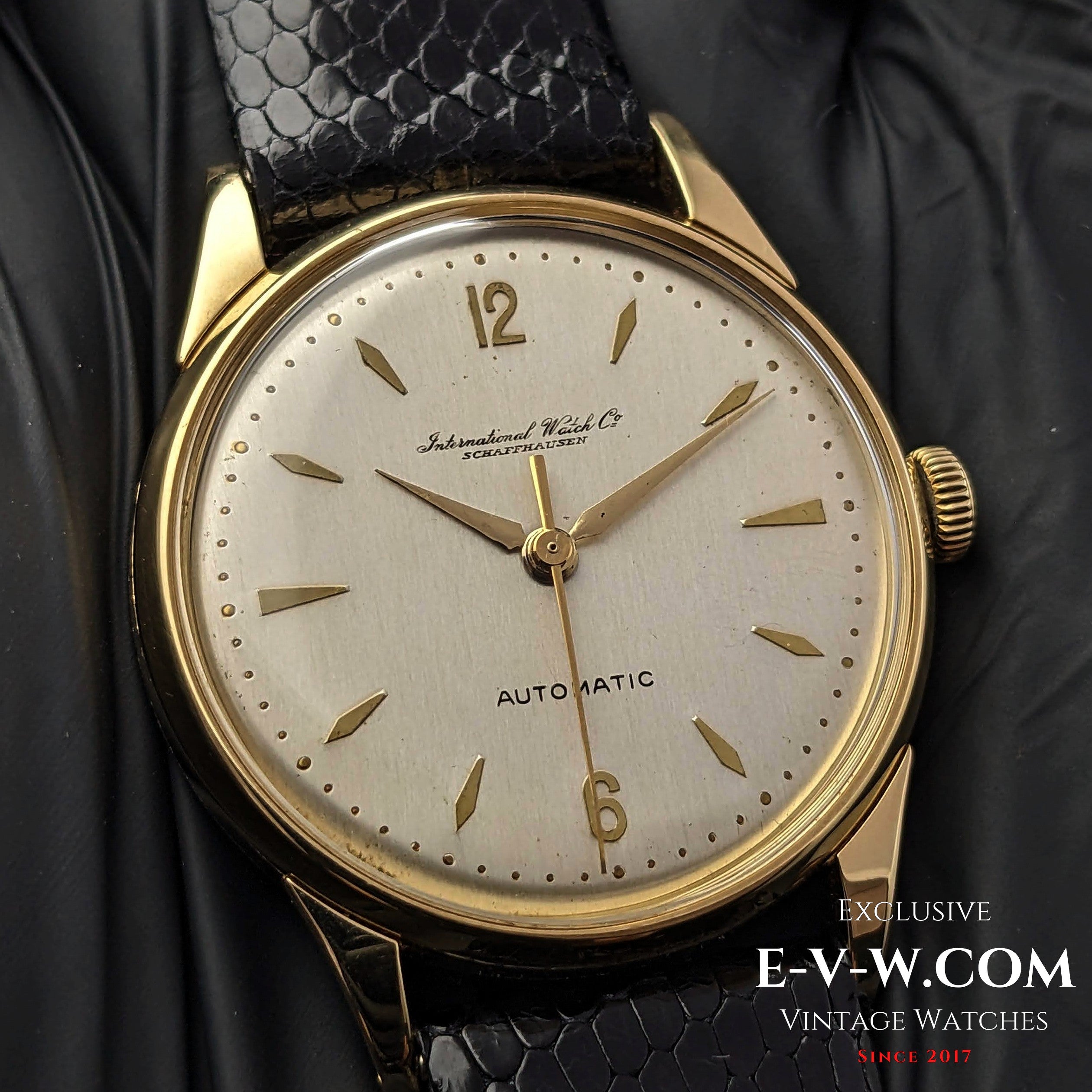 73 Years Old Vintage IWC SCHAFFHAUSEN Automatic Cal.852