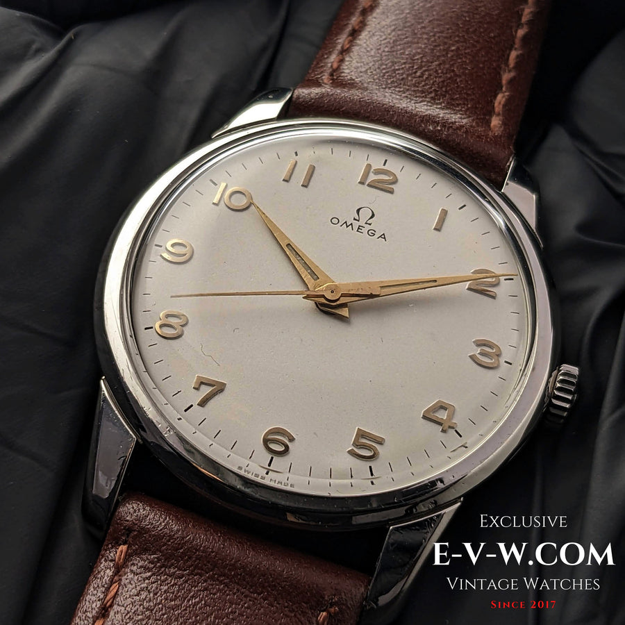 عمره 66 عامًا أوميغا عتيقة كالاترافا 14726 1SC / كاليبر 285 (عائلة 30T2) / عتيق 1958