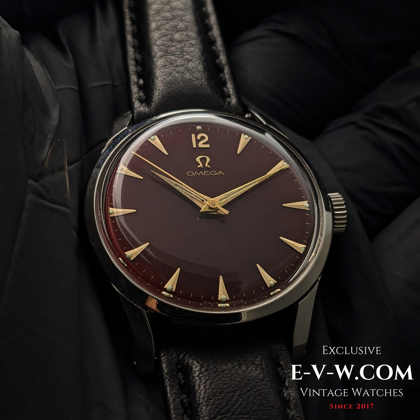 74 Years Old Vintage Omega Classic / Bordeaux Dial / Ref. 2640-3 / Cal. 283 (30T2) / Vintage 1950