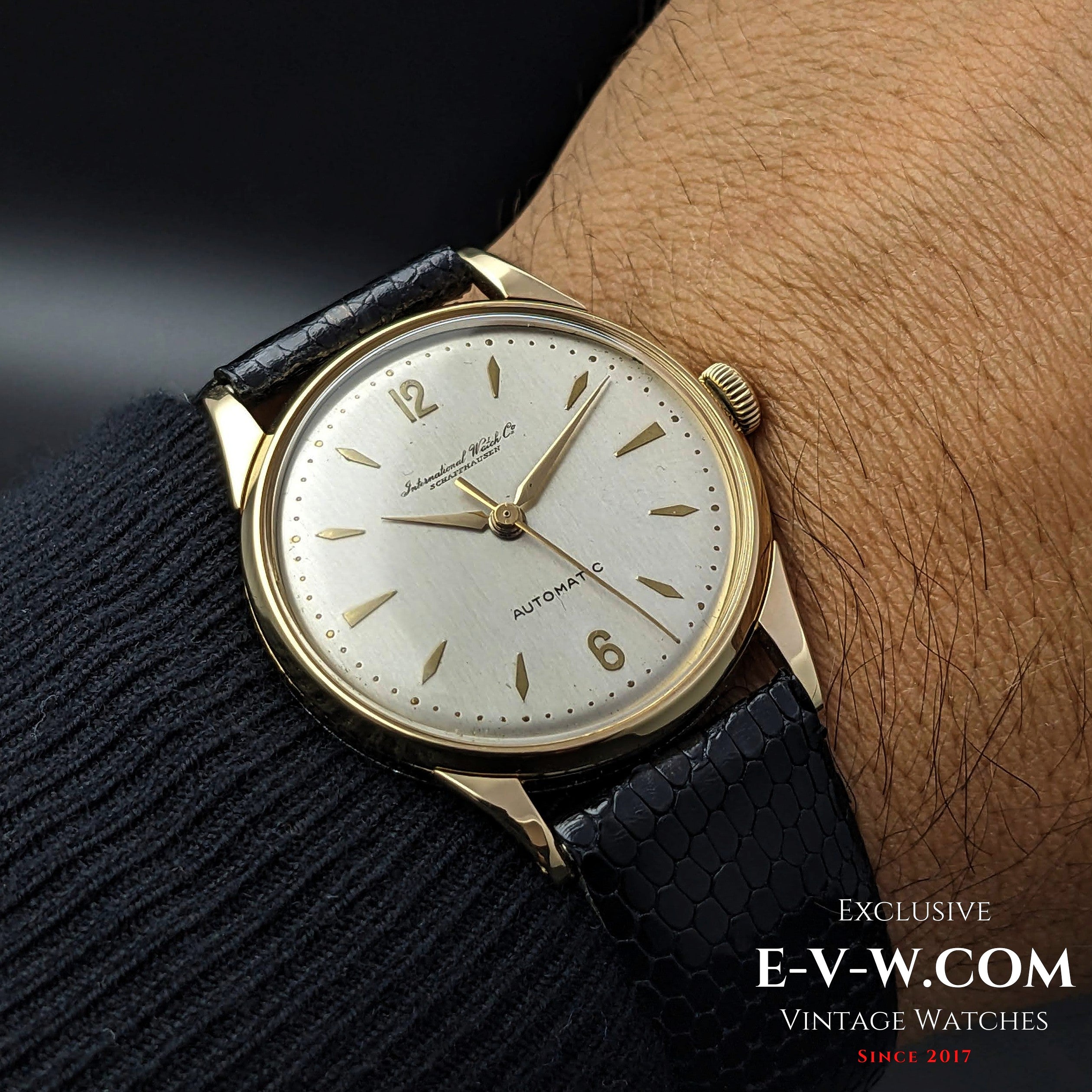 73 Years Old Vintage IWC SCHAFFHAUSEN Automatic Cal.852