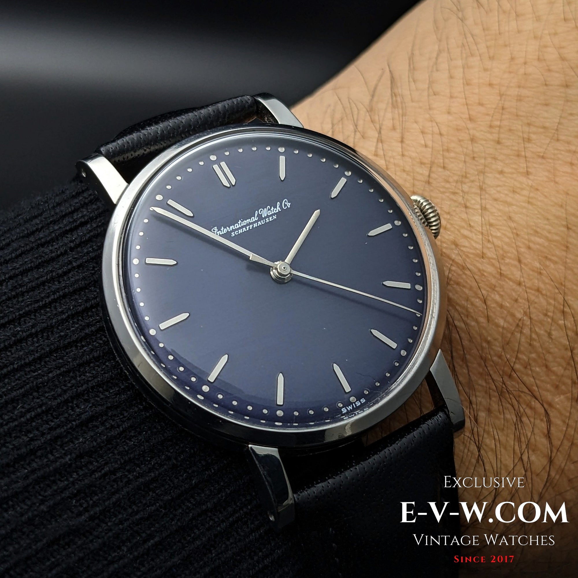 59 Years Old Vintage IWC Schaffhausen Classic / Original Blue Colored Dial / Cal. 89 / vintage 1965
