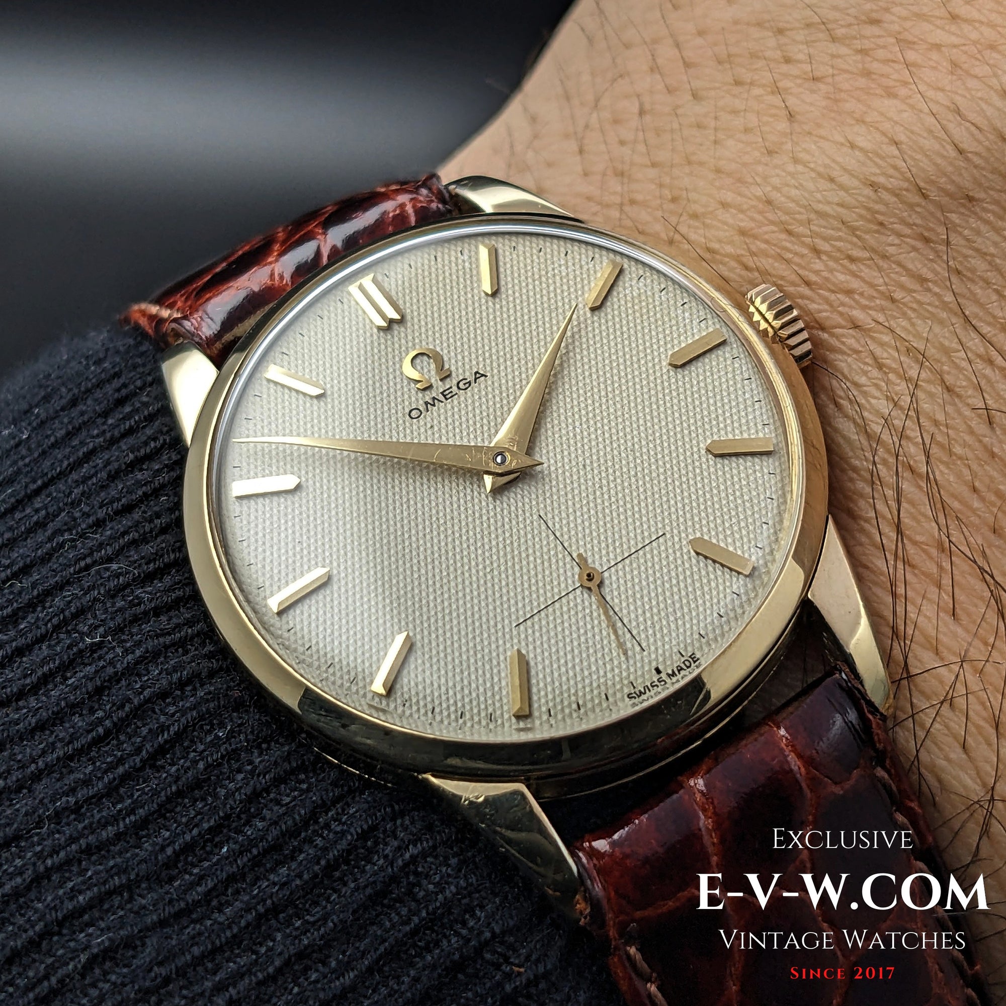 Omega vintage de 72 ans, cadran guilloché-honeucombe / Réf. 2512 11 / Cal. 266 / Année 1952