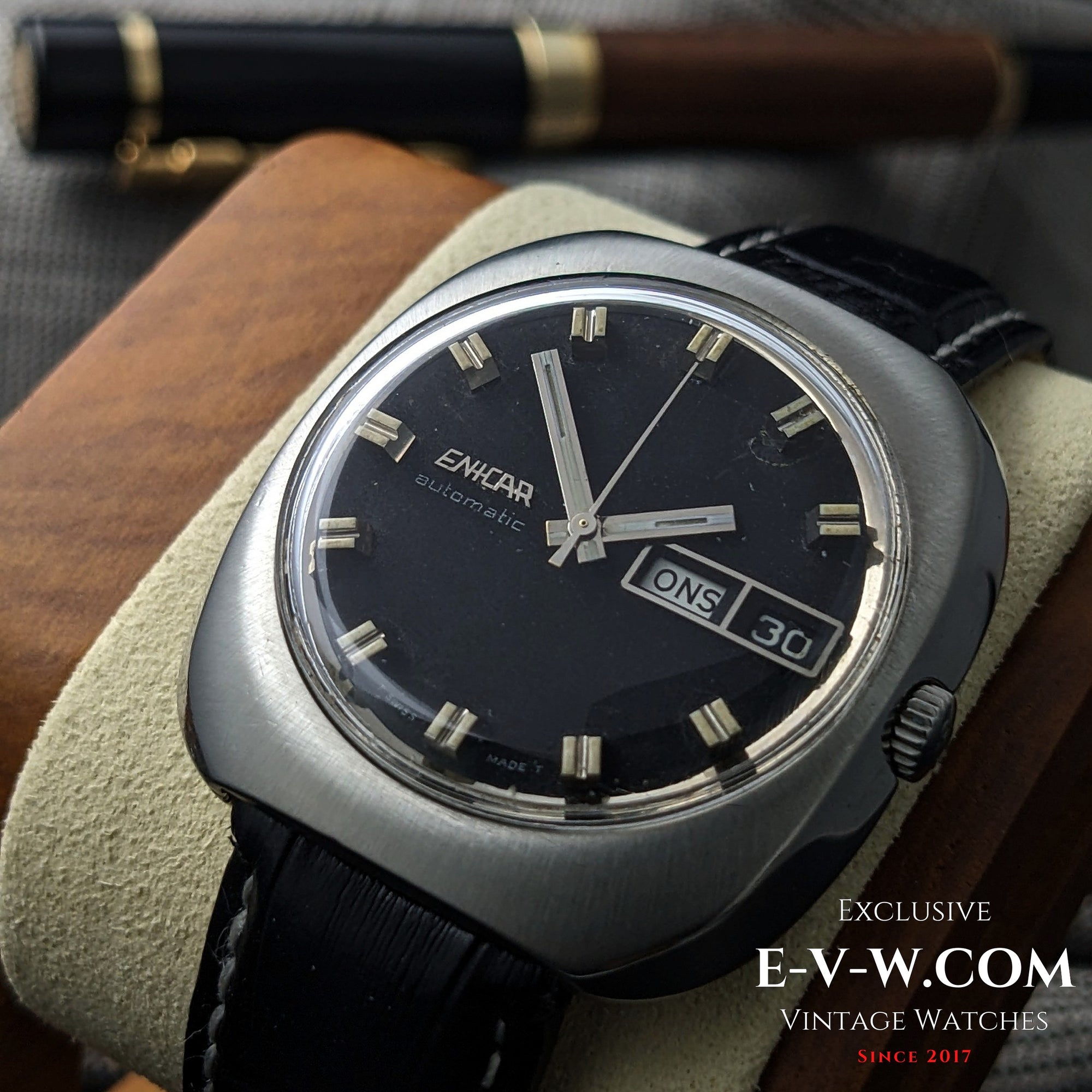 Enicar Day-Date | مرجع 147-01-13 | عيار AR 1147 | عتيق 1970 | خضع للصيانة