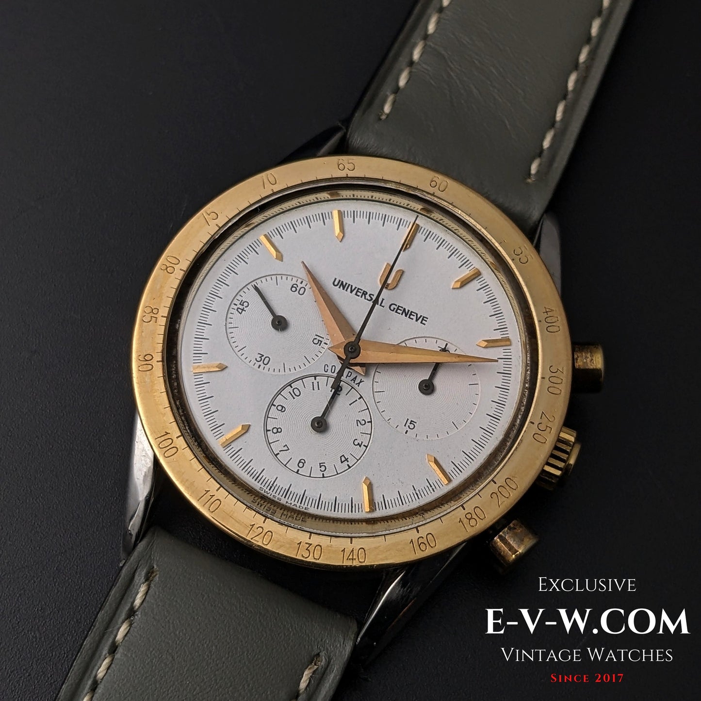 Universal Genève COMPAX Chronograph / Steel & 18Kt Gold / Ref. 384.445 / Cal. Lemania 1873