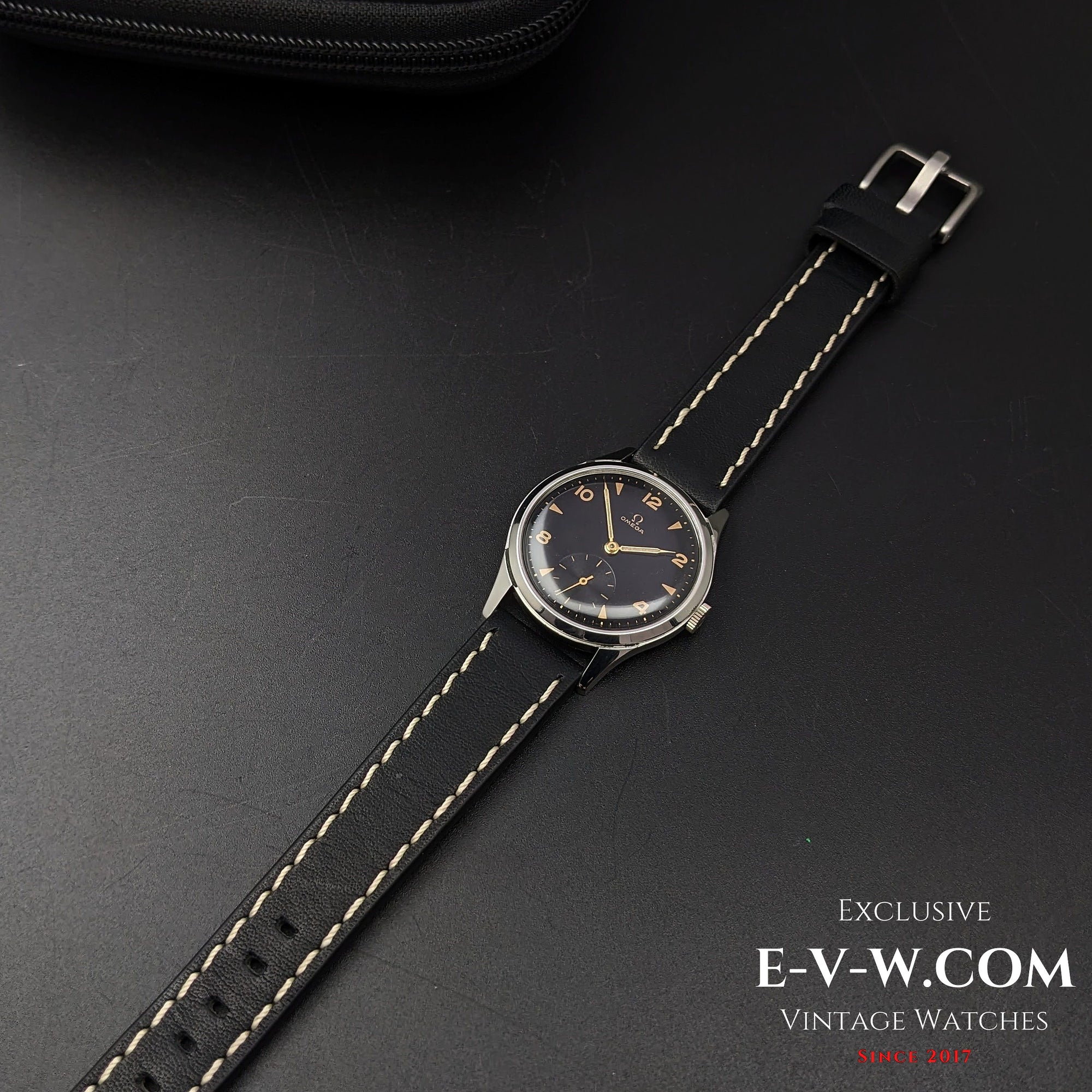 77 Years Old Vintage Omega Black Ref. 2622-1 / Cal. 265 (30T2) / Vintage 1947