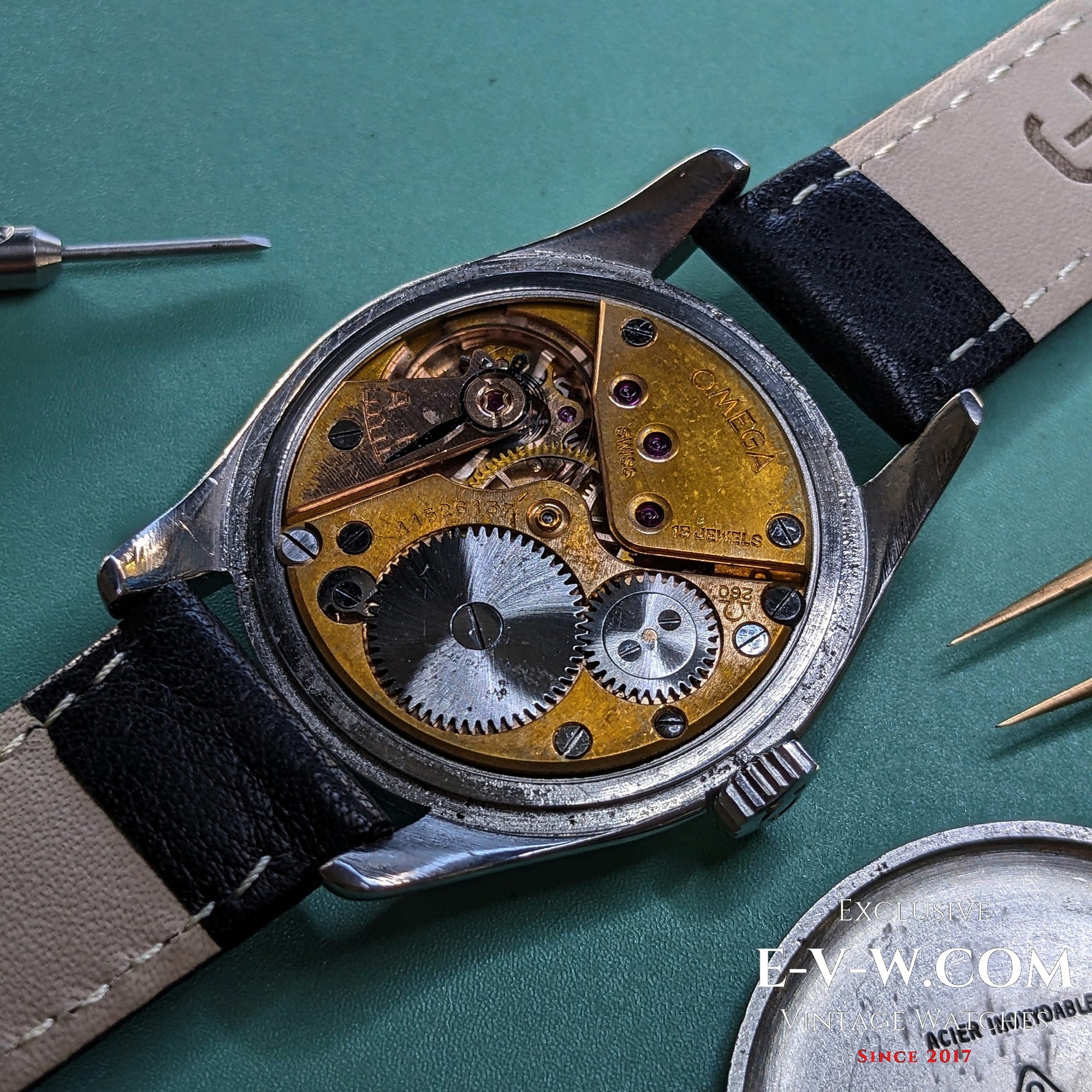 78 jaar oude vintage Omega Classic / Ref. 2503 / Cal. 260 (30T2) / Vintage 1947