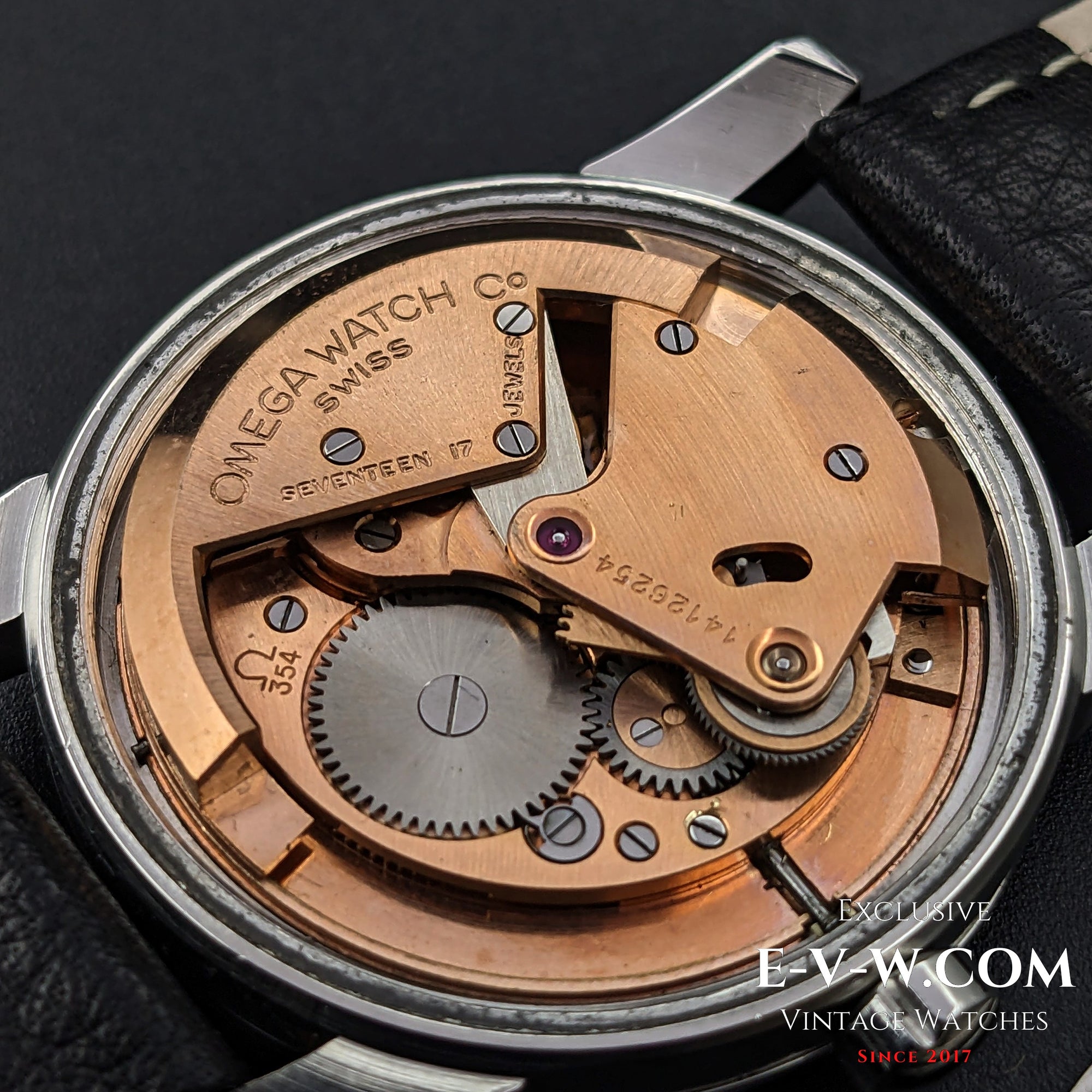 70 Jahre alte Vintage Omega Seamaster Bumper Automatic Ref. 2577 / Kal. 354, Baujahr 1954