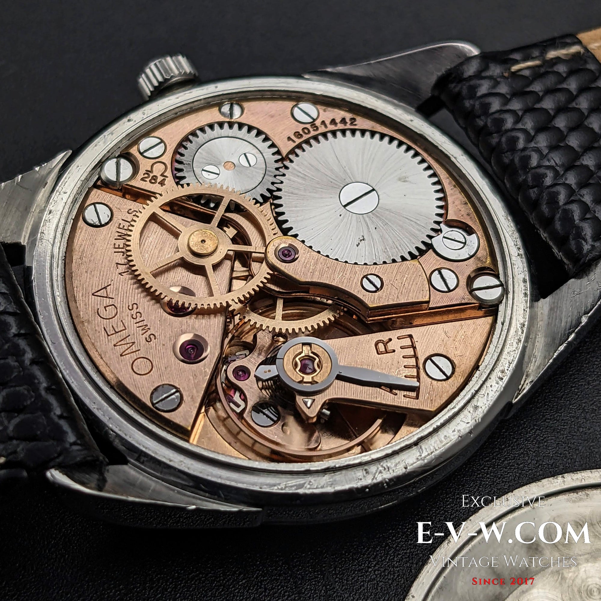 65 Years Old Vintage Omega Blue Ref. 2910-5 SC / Cal. 284 (30T2 family) / Vintage 1958
