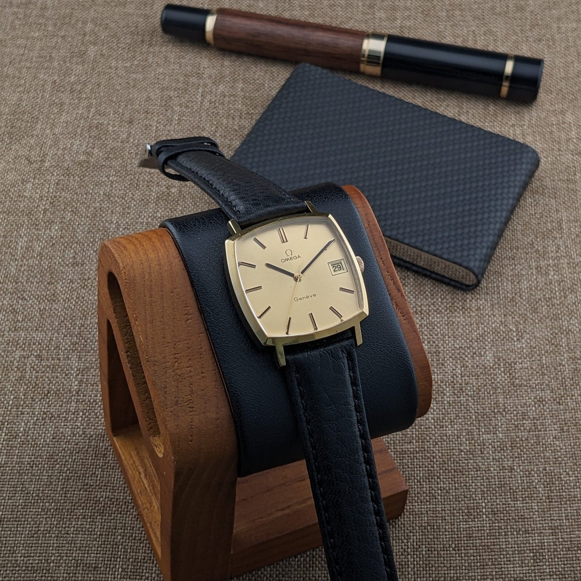 52 Years Old / Omega Genève / Ref 132.0052 / Vintage 1974 Watch / Cal 1030 Movement / Serviced vintage watch