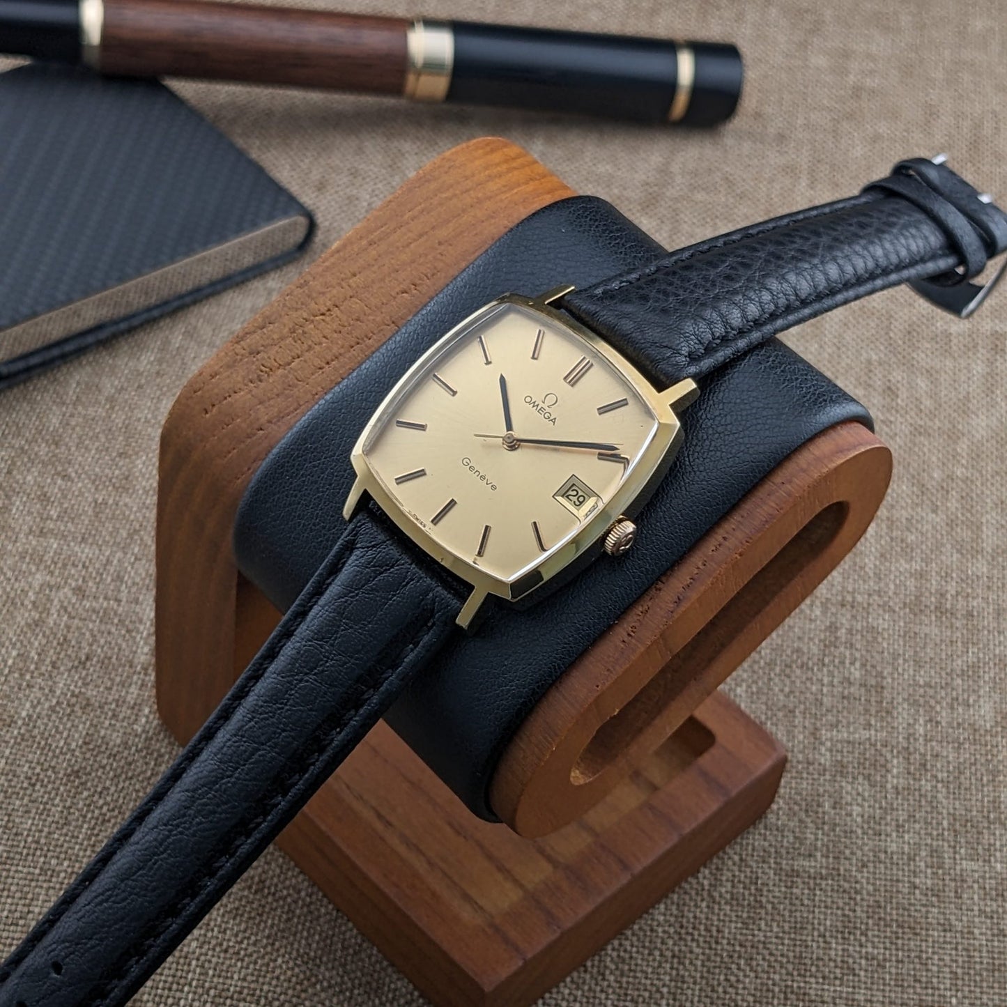 52 Years Old / Omega Genève / Ref 132.0052 / Vintage 1974 Watch / Cal 1030 Movement / Serviced vintage watch