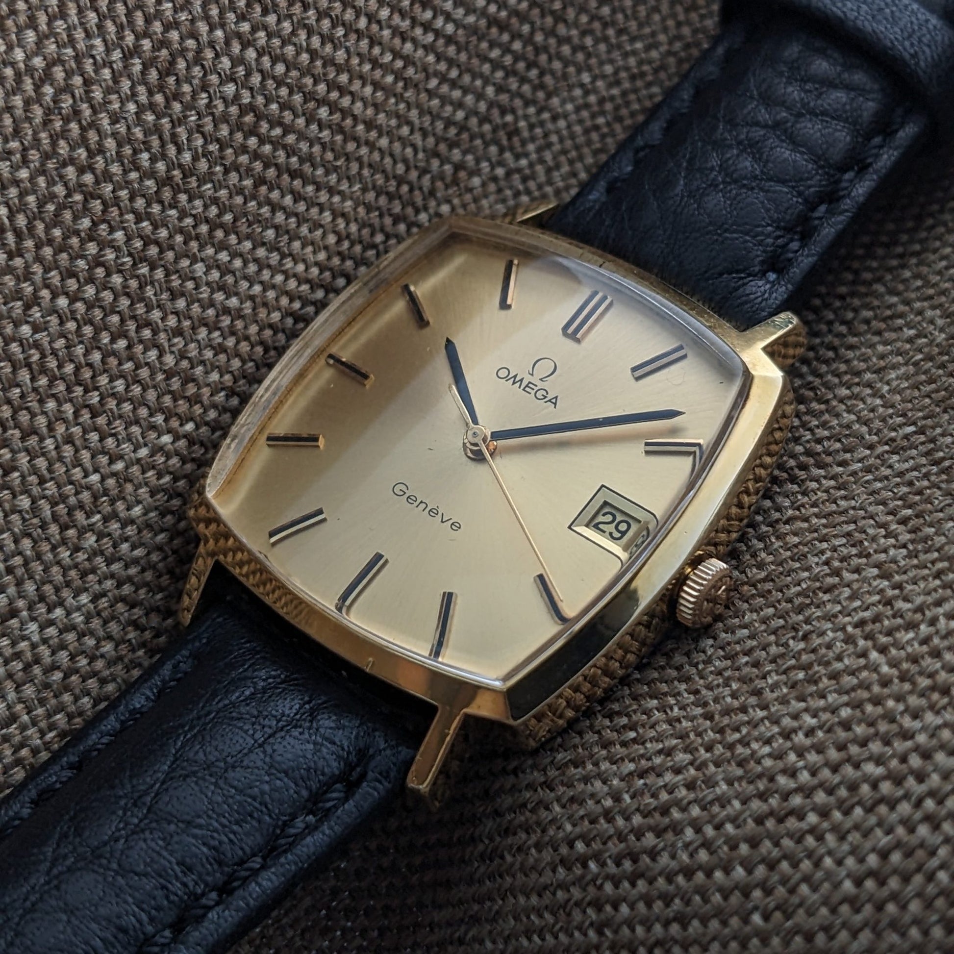 52 Years Old / Omega Genève / Ref 132.0052 / Vintage 1974 Watch / Cal 1030 Movement / Serviced vintage watch