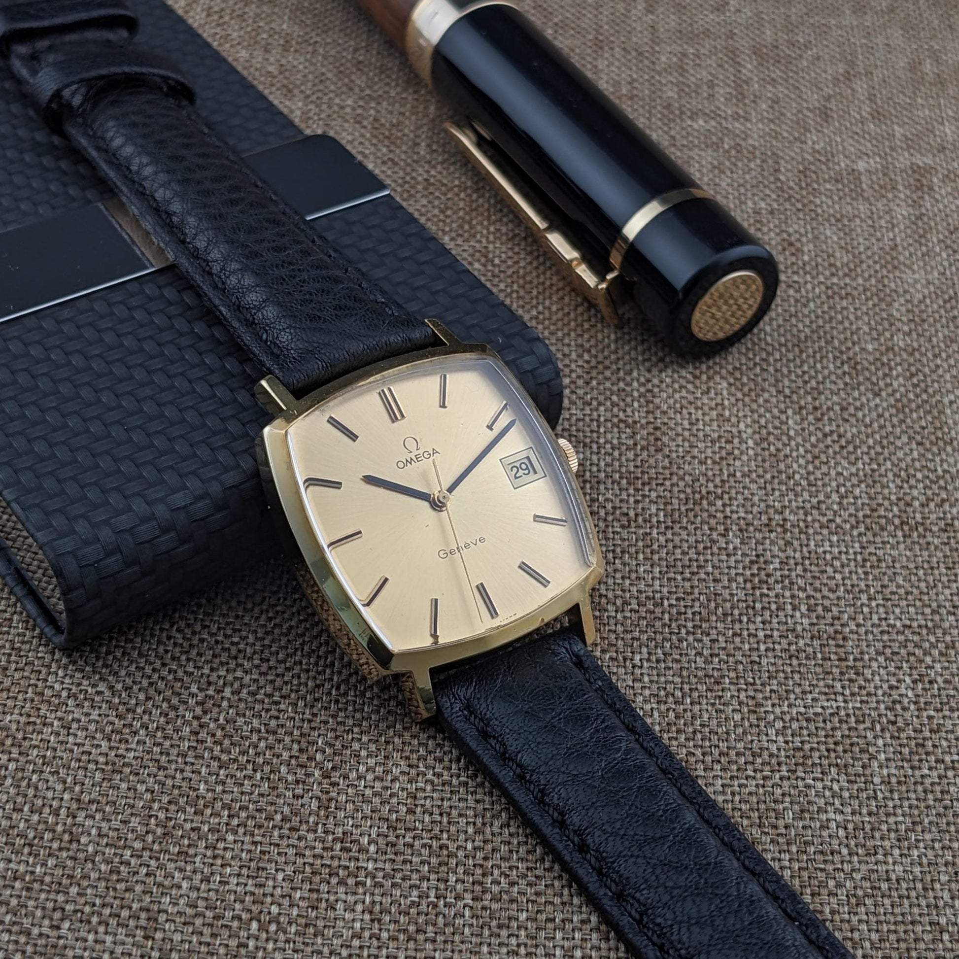 52 Years Old / Omega Genève / Ref 132.0052 / Vintage 1974 Watch / Cal 1030 Movement / Serviced vintage watch