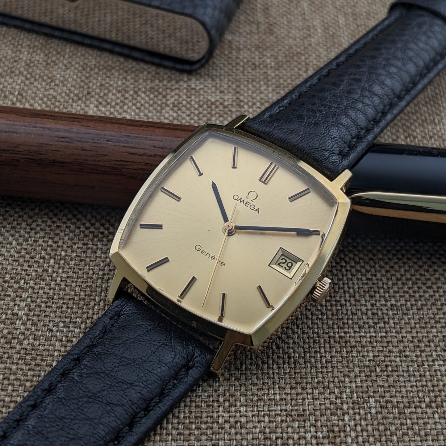 52 Years Old / Omega Genève / Ref 132.0052 / Vintage 1974 Watch / Cal 1030 Movement / Serviced vintage watch