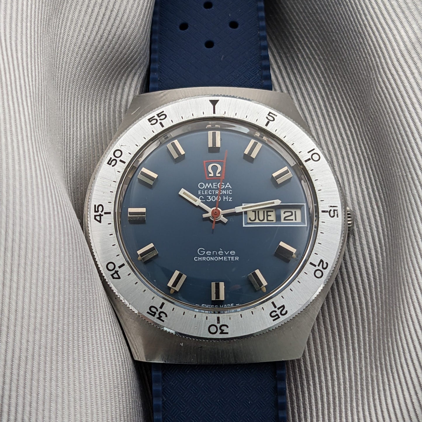 54 Years Old Omega Electronic f300Hz Geneve Chronometer / Ref 198.029 / Vintage 1972 Watch / Cal ESA 9164 Movement vintage watch