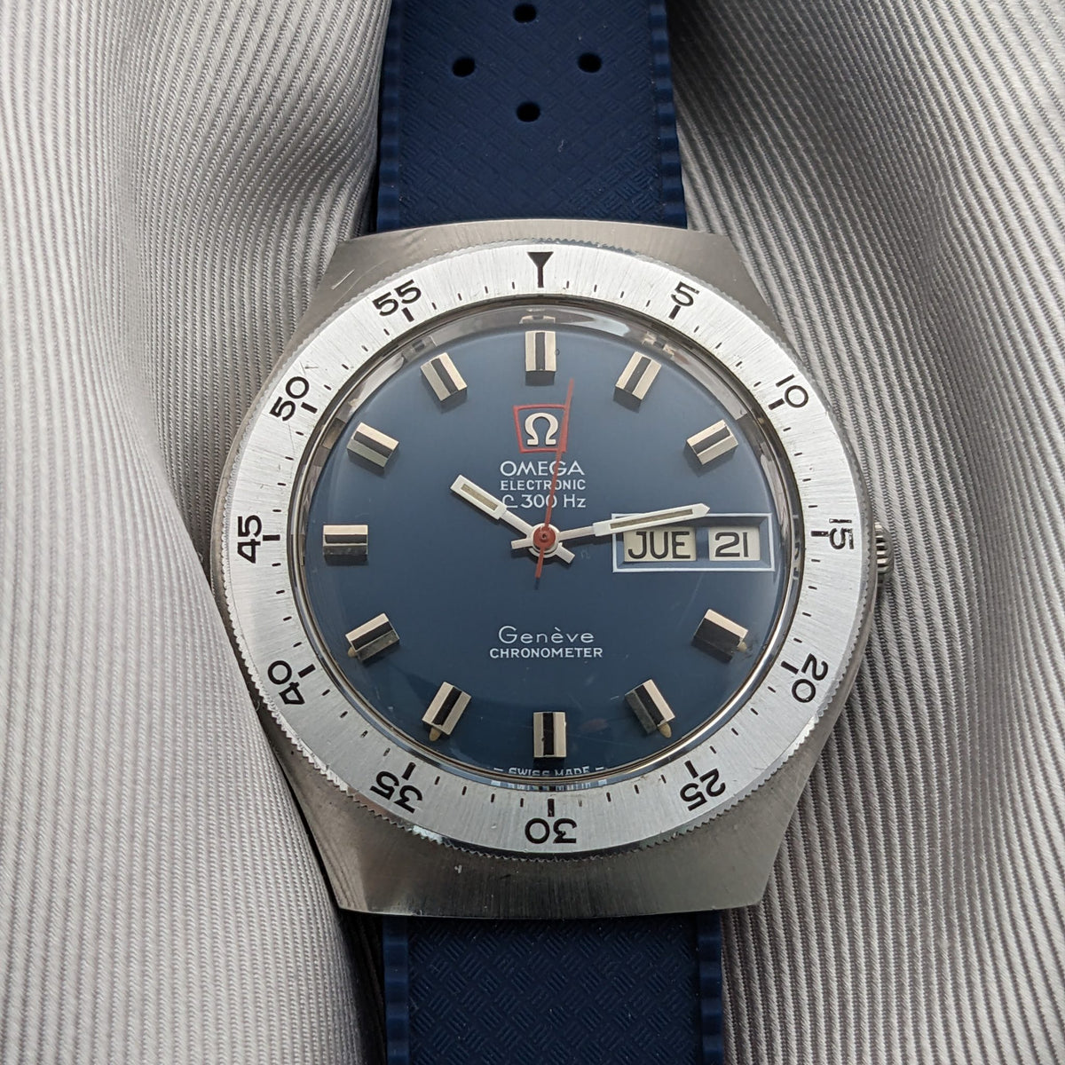 54 Years Old Omega Electronic f300Hz Geneve Chronometer / Ref 198.029 / Vintage 1972 Watch / Cal ESA 9164 Movement vintage watch