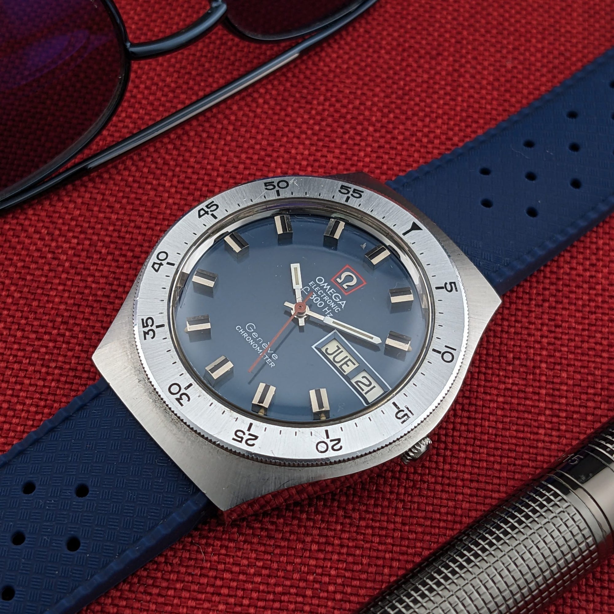 54 Years Old Omega Electronic f300Hz Geneve Chronometer / Ref 198.029 / Vintage 1972 Watch / Cal ESA 9164 Movement vintage watch