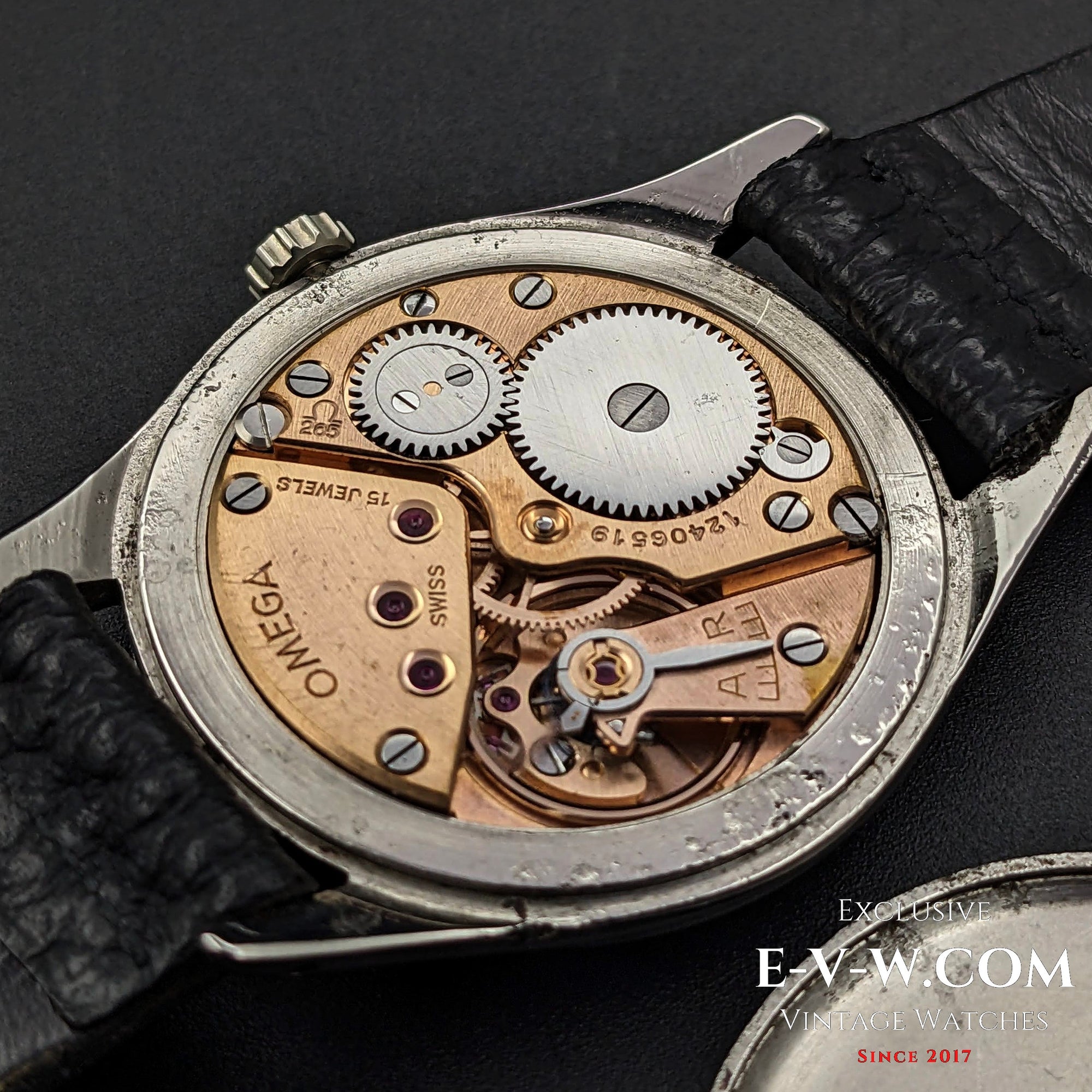 73 Years Old Vintage Omega Sector Oversize Jumbo Ref. 2505 / Cal. 265 (30T2family) / Vintage 1950