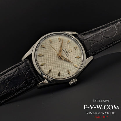 66 Years Old Vintage Omega Guilloche-Honeycomb Dial Ref. 2938-1SC / Cal. 284(30T2) Vintage 1958