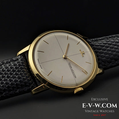 60 Years Old Vintage Jaeger-LeCoultre 18K gold / Ref. E 902 / Cal. 818 with Kif-flector shock absorber / Vintage 1960s