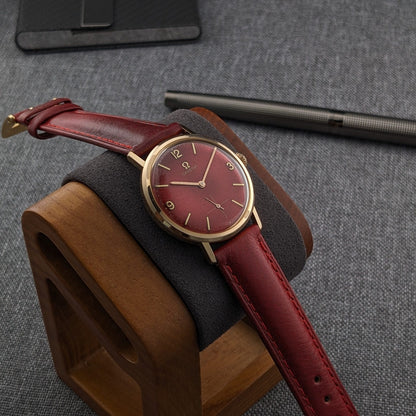 64 Years Old Omega Classic / Ref. 121.002-62 / Cal. 269 / Red Dial / Vintage Watch from 1962 / Serviced vintage watch
