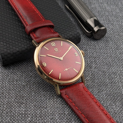 64 Years Old Omega Classic / Ref. 121.002-62 / Cal. 269 / Red Dial / Vintage Watch from 1962 / Serviced vintage watch