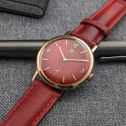 64 Years Old Omega Classic / Ref. 121.002-62 / Cal. 269 / Red Dial / Vintage Watch from 1962 / Serviced vintage watch