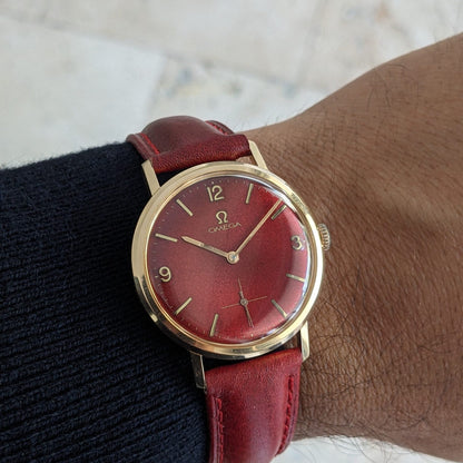 64 Years Old Omega Classic / Ref. 121.002-62 / Cal. 269 / Red Dial / Vintage Watch from 1962 / Serviced vintage watch
