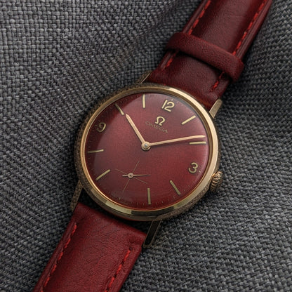64 Years Old Omega Classic / Ref. 121.002-62 / Cal. 269 / Red Dial / Vintage Watch from 1962 / Serviced vintage watch