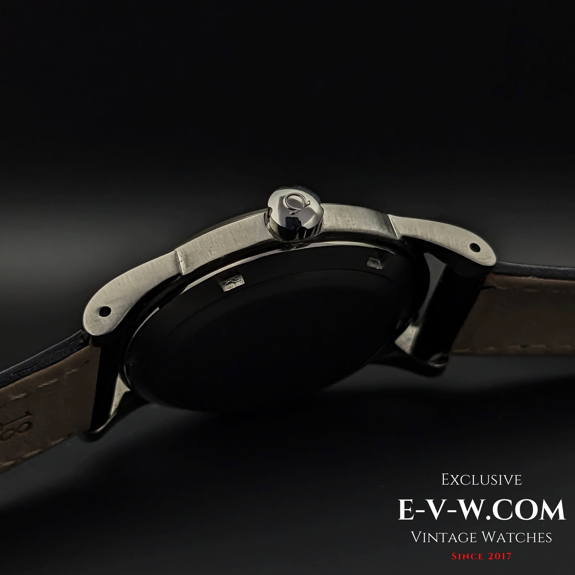 74 Years Old Vintage Omega Semaster Automatic Bumper Ref. 2577-6 / Cal. 351 / Vintage 1950