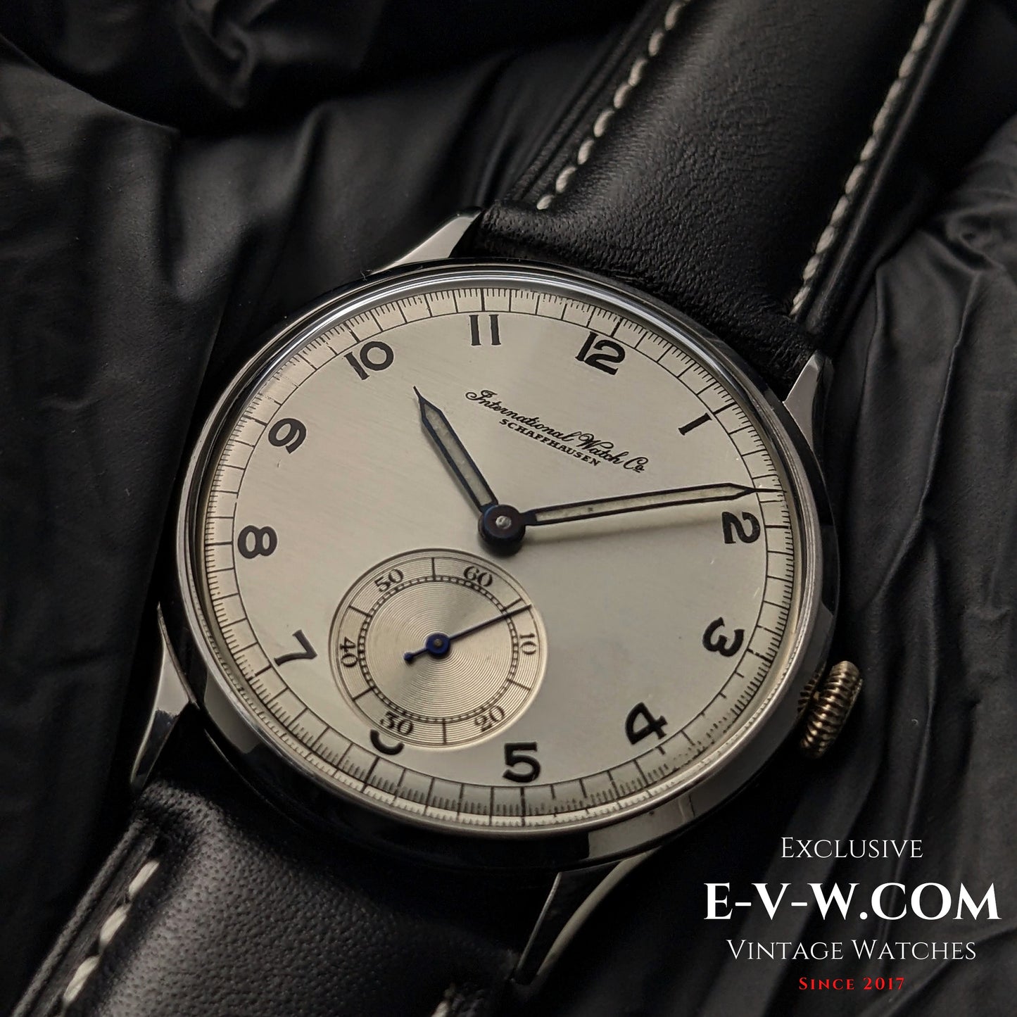 83 Years Old Vintage IWC Schaffhausen WWII / Cal. 83 / Vintage 1942