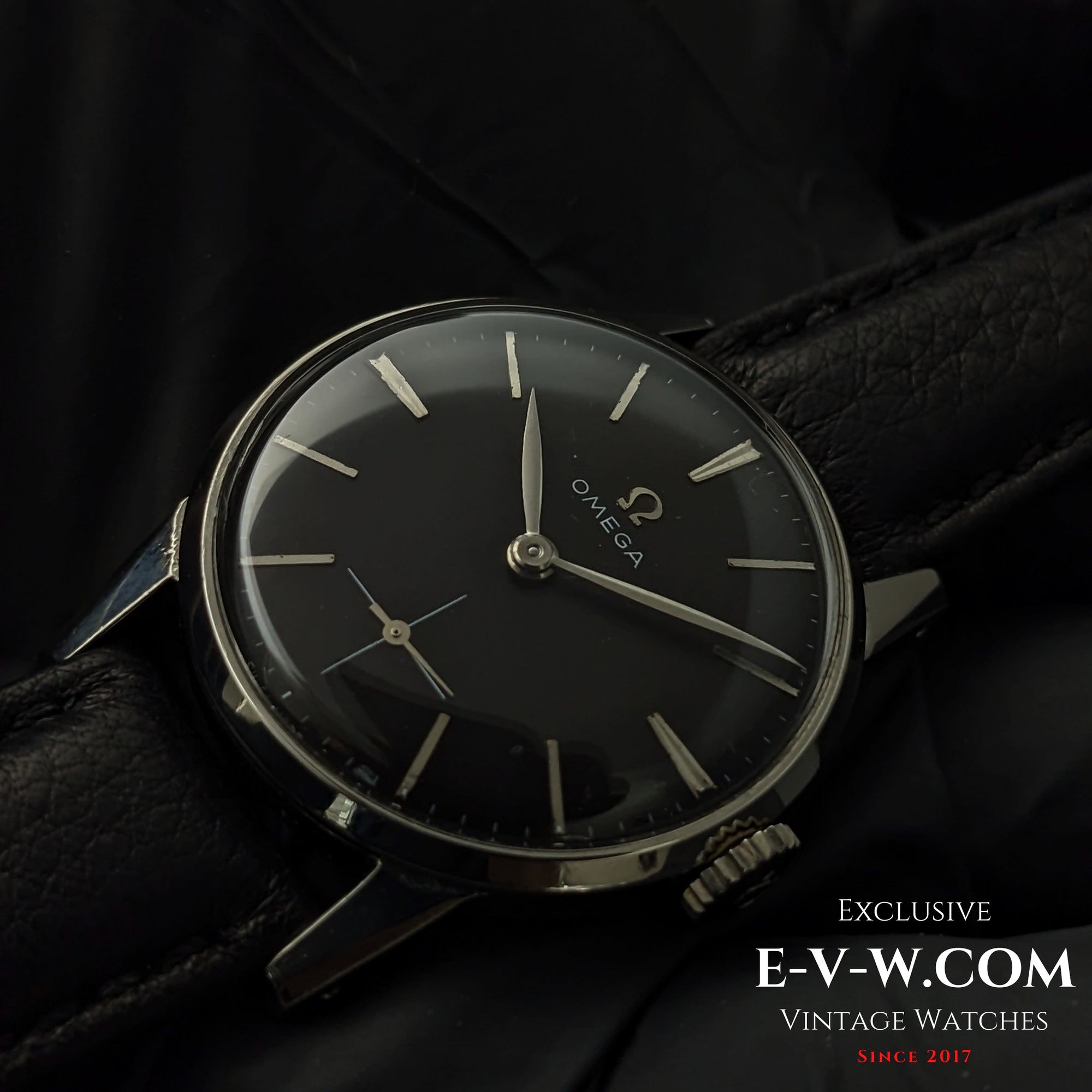 78 Years Old Vintage Omega Classic / Ref. 2495 / Cal. 30T2PC / Vintage 1947