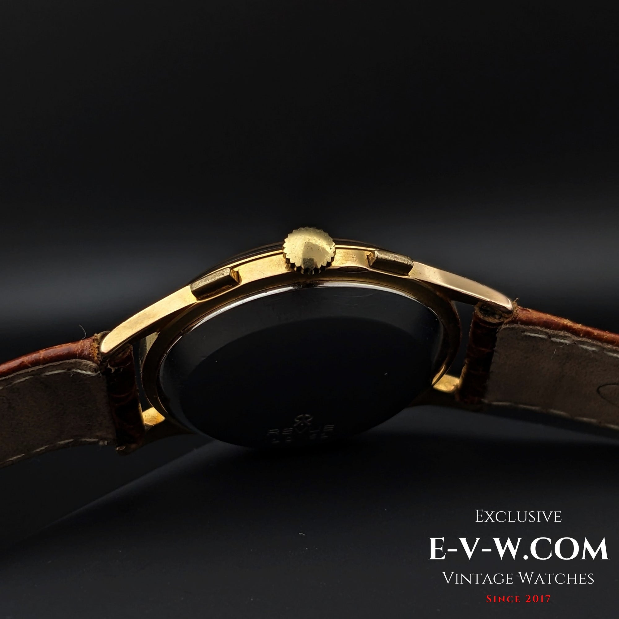 84 Years Old Vintage REVUE Chronograph / Jumbo 38mm / Cal. Valjoux 23 Vintage 1940