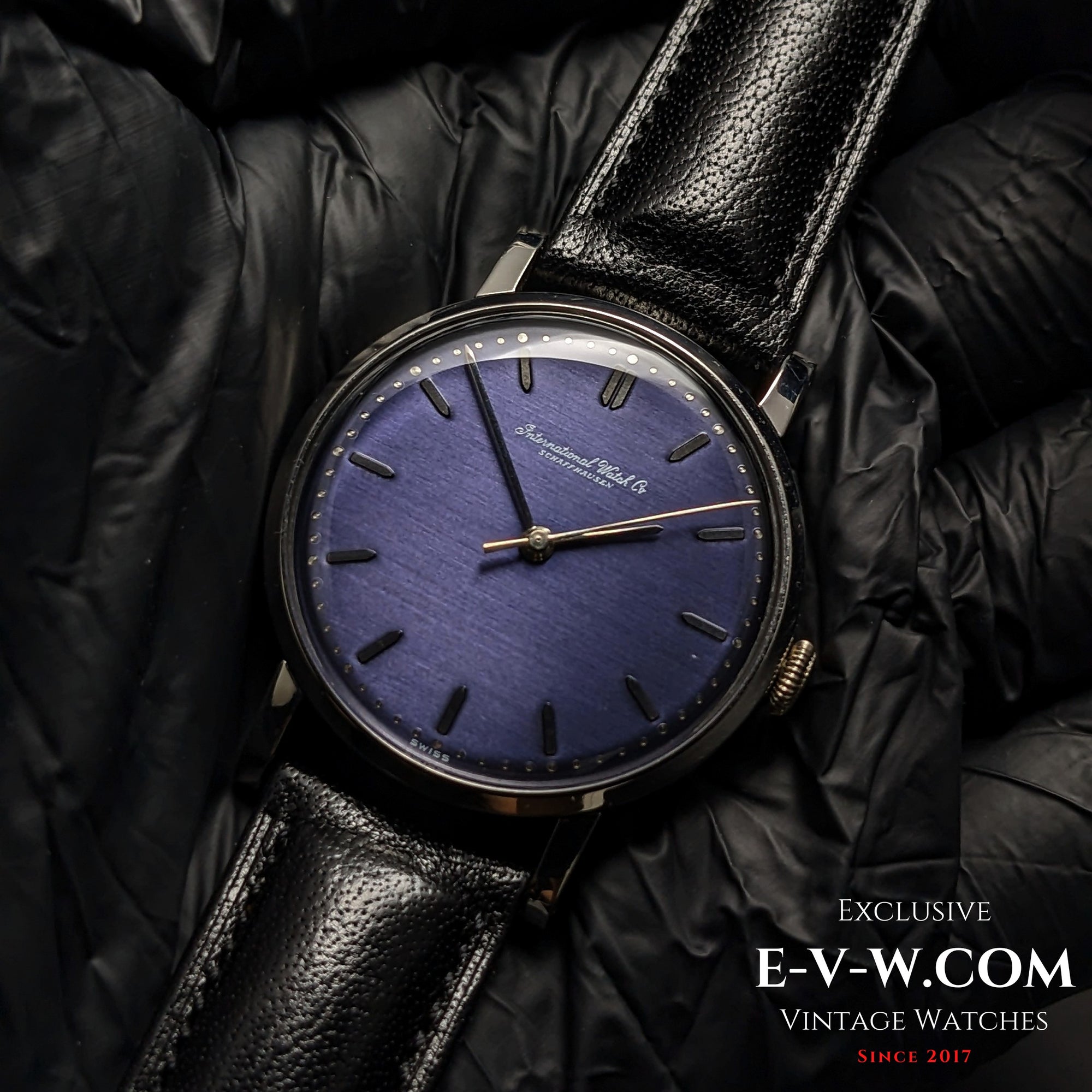 59 Years Old Vintage IWC Schaffhausen Classic / Original Blue Colored Dial / Cal. 89 / vintage 1965
