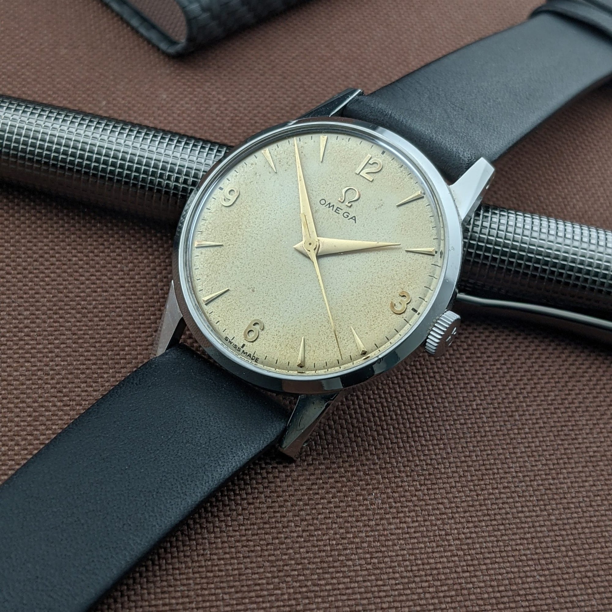 74 Years Old / Omega / Ref 2496 12 SC / Vintage 1952 Watch / Cal 283 Movement / Serviced dial