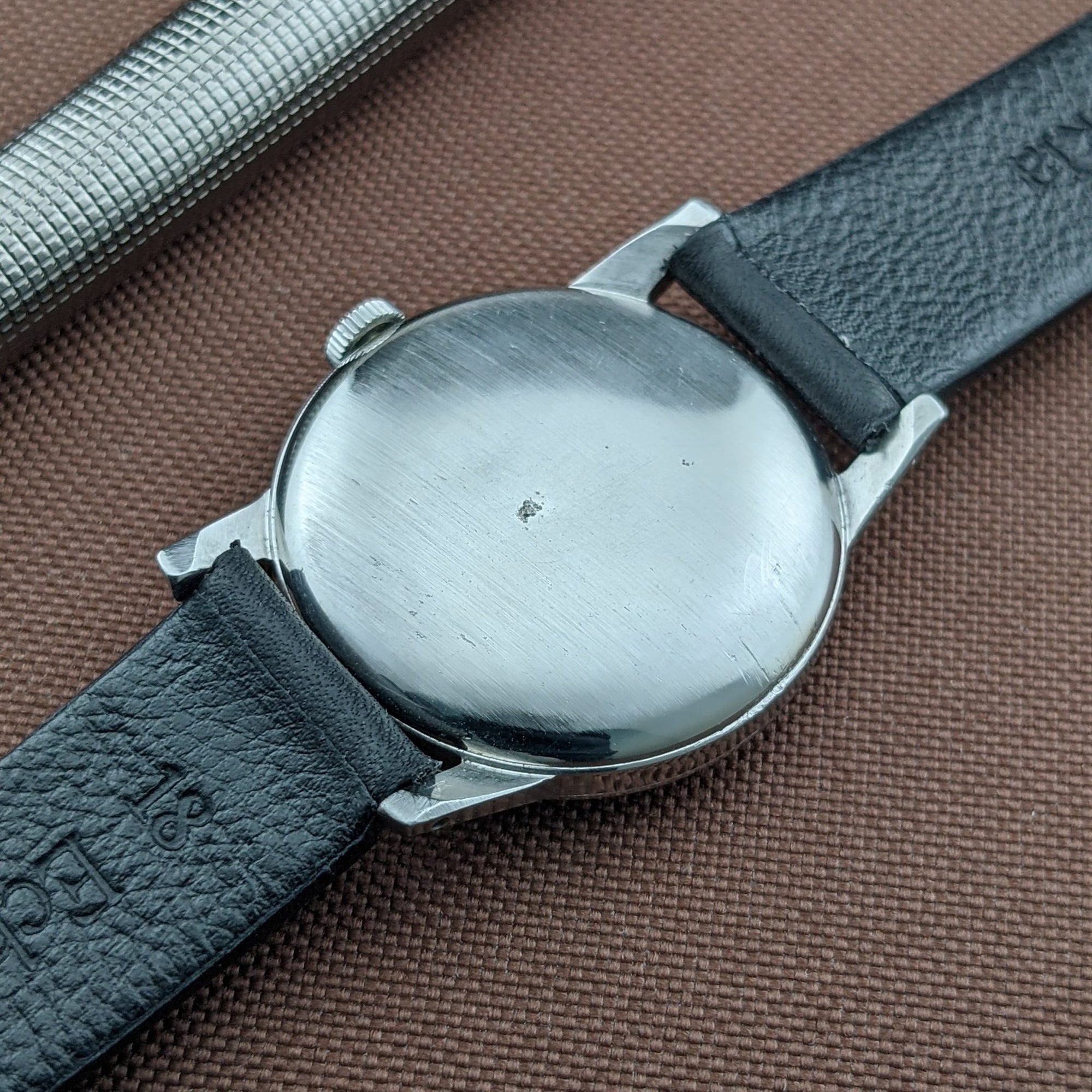 74 Years Old / Omega / Ref 2496 12 SC / Vintage 1952 Watch / Cal 283 Movement / Serviced vintage watch