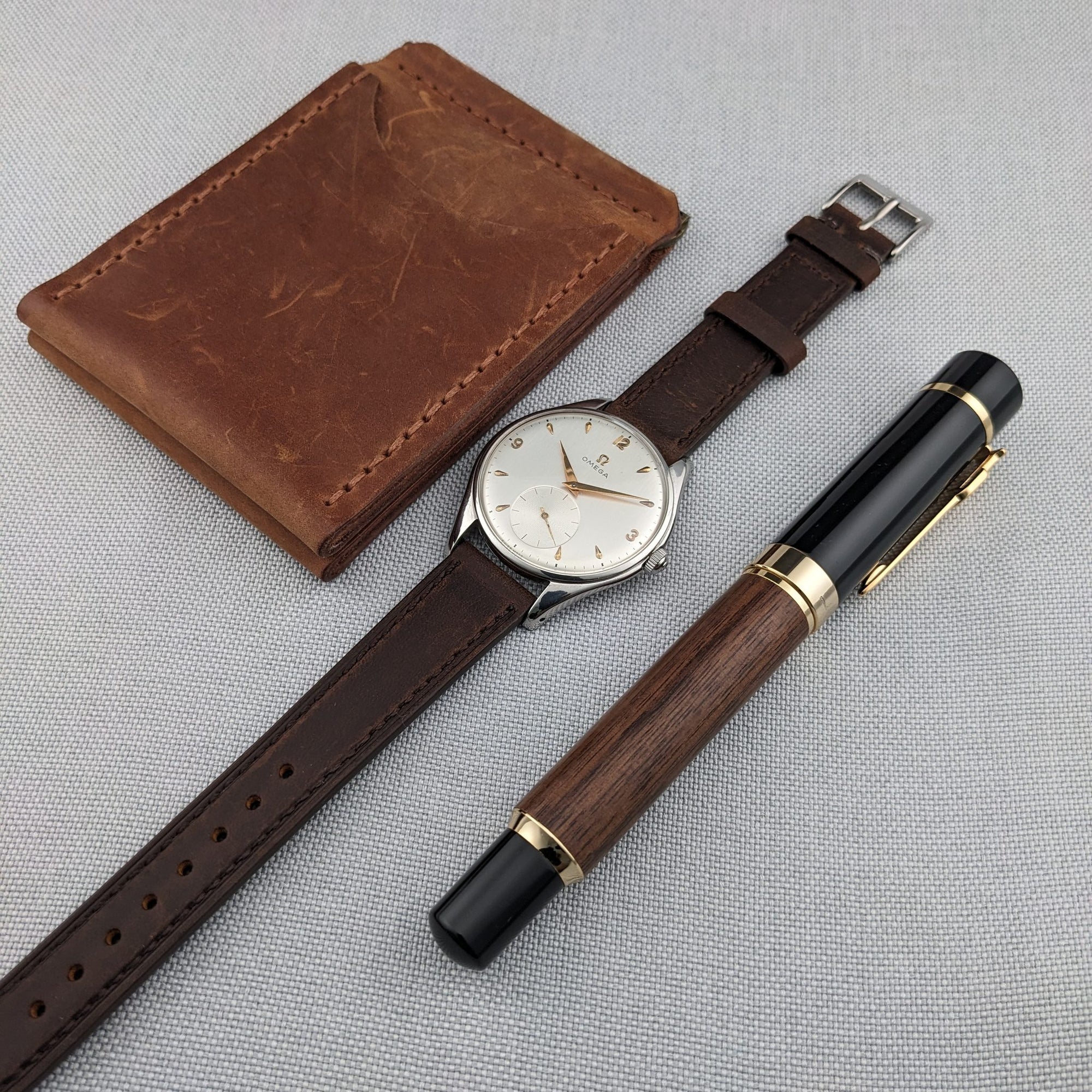 79 Years Old Omega jumbo 38mm / Ref 2505-23 / Vintage 1947 Watch / Cal 30T2 PC Movement / Serviced vintage watch