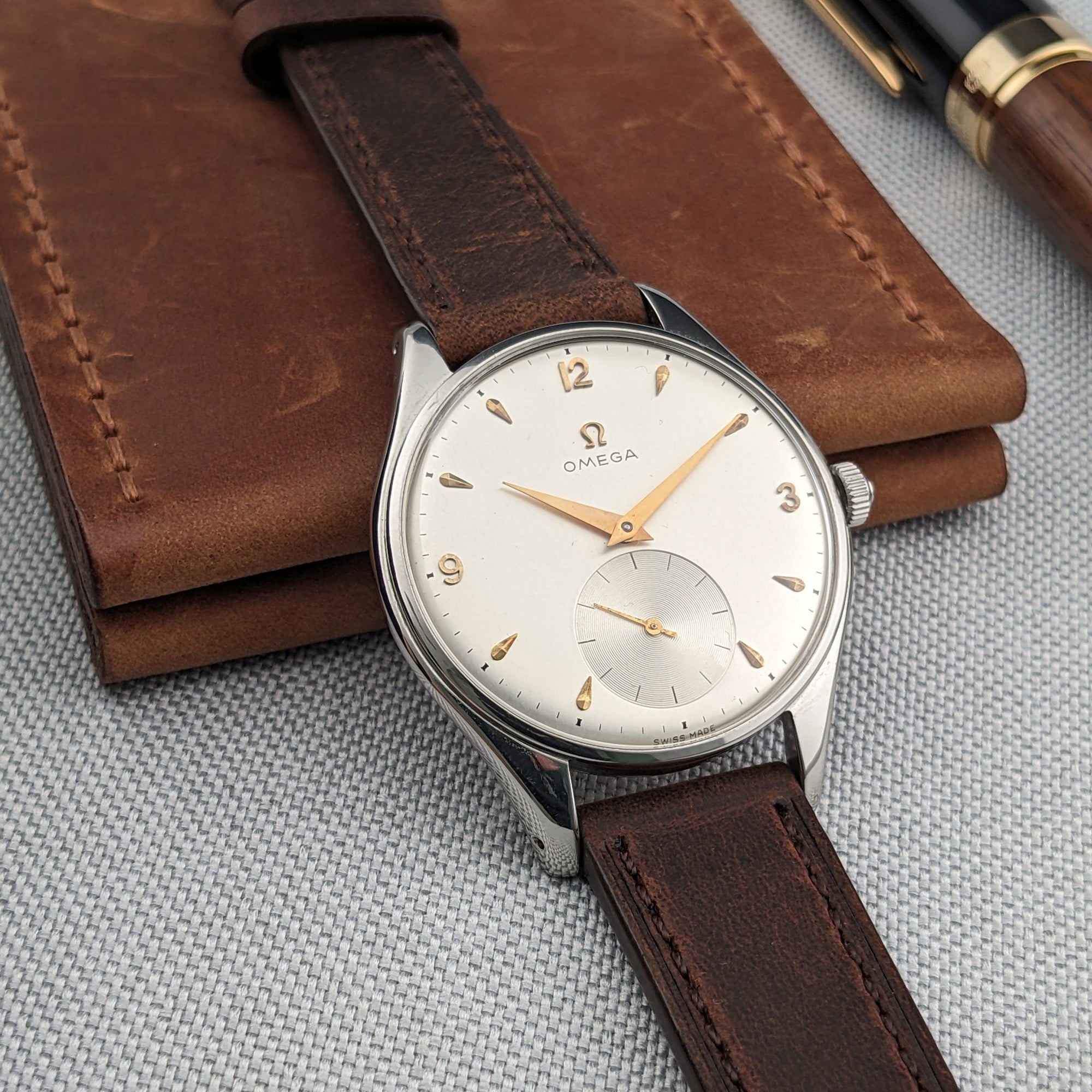 79 Years Old Omega jumbo 38mm / Ref 2505-23 / Vintage 1947 Watch / Cal 30T2 PC Movement / Serviced vintage watch
