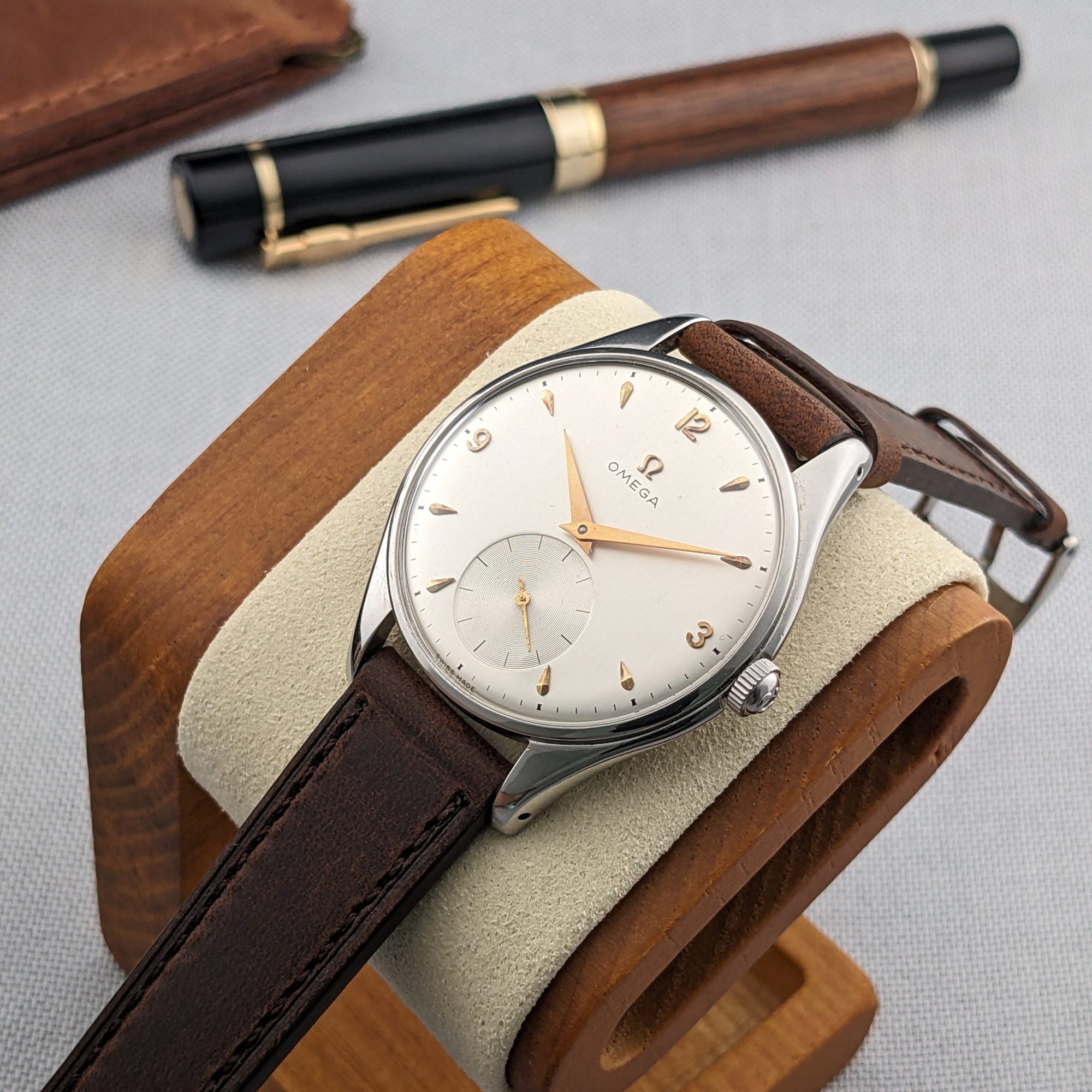 79 Years Old Omega jumbo 38mm / Ref 2505-23 / Vintage 1947 Watch / Cal 30T2 PC Movement / Serviced vintage watch