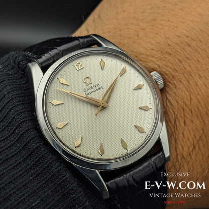 66 Years Old Vintage Omega Guilloche-Honeycomb Dial Ref. 2938-1SC / Cal. 284(30T2) Vintage 1958