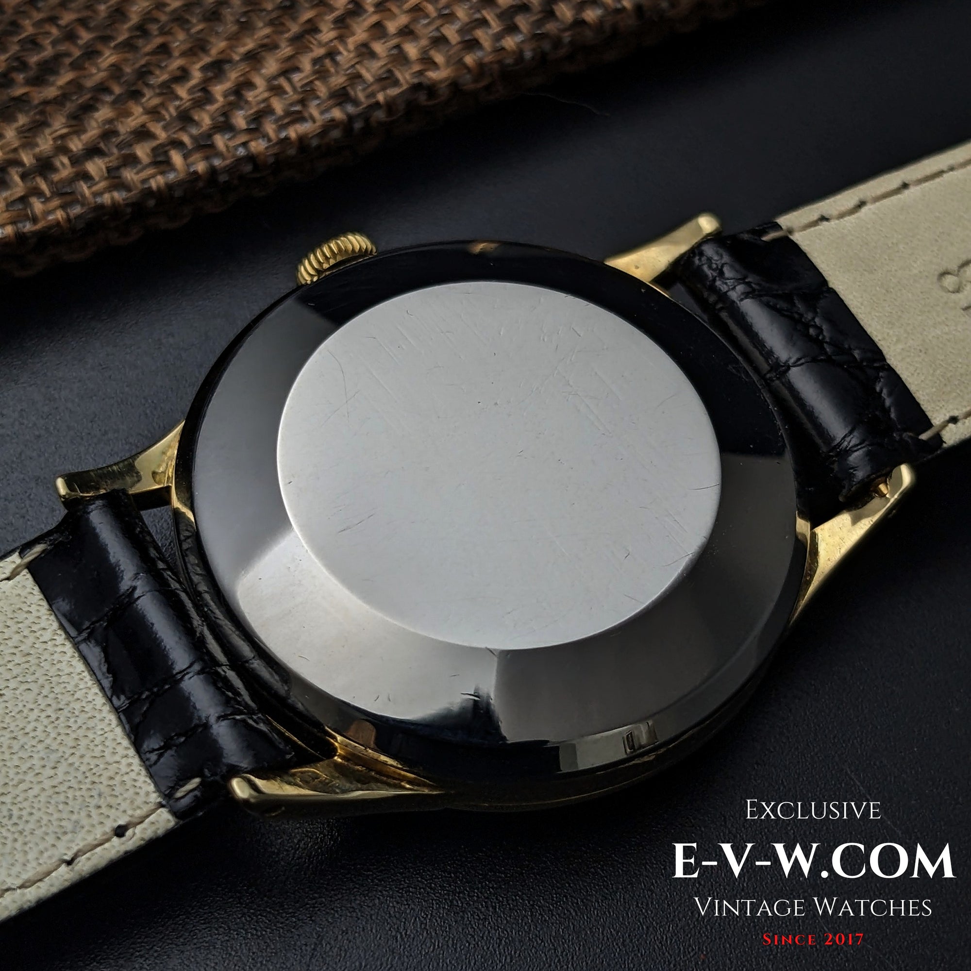 IWC Schaffhausen أوتوماتيك تاريخ | قرص Pie-Pan | مغطى بالذهب | عيار 8531 | قديم 1962 | خدمة 08/2025