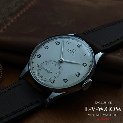 82 Years old / Wartime Era | Omega Vintage Small Seconds | Ref. 2390 | Cal 30T2 | Vintage 1944 | Serviced