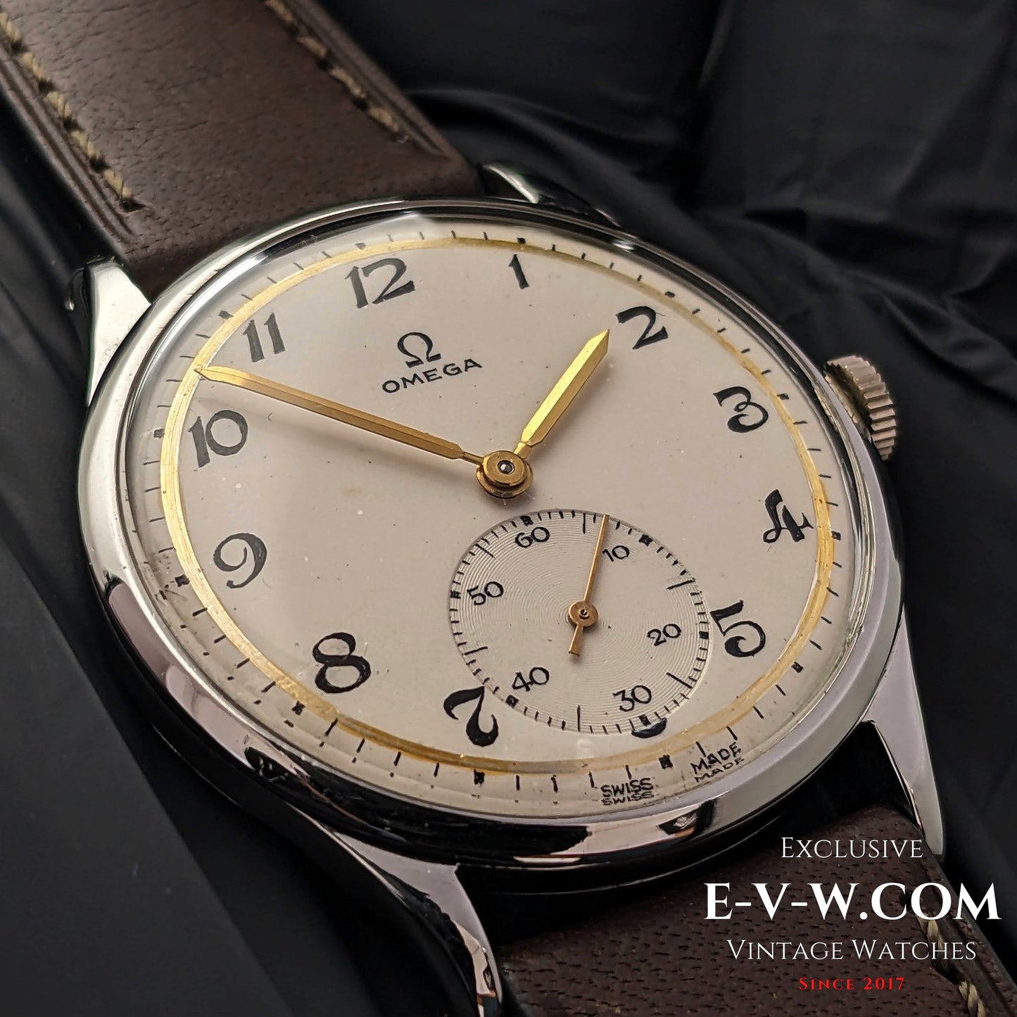 72 Years Old Vintage Omega Jumbo / two-tone dial / Cal. 266 (30T2) / Vintage 1952