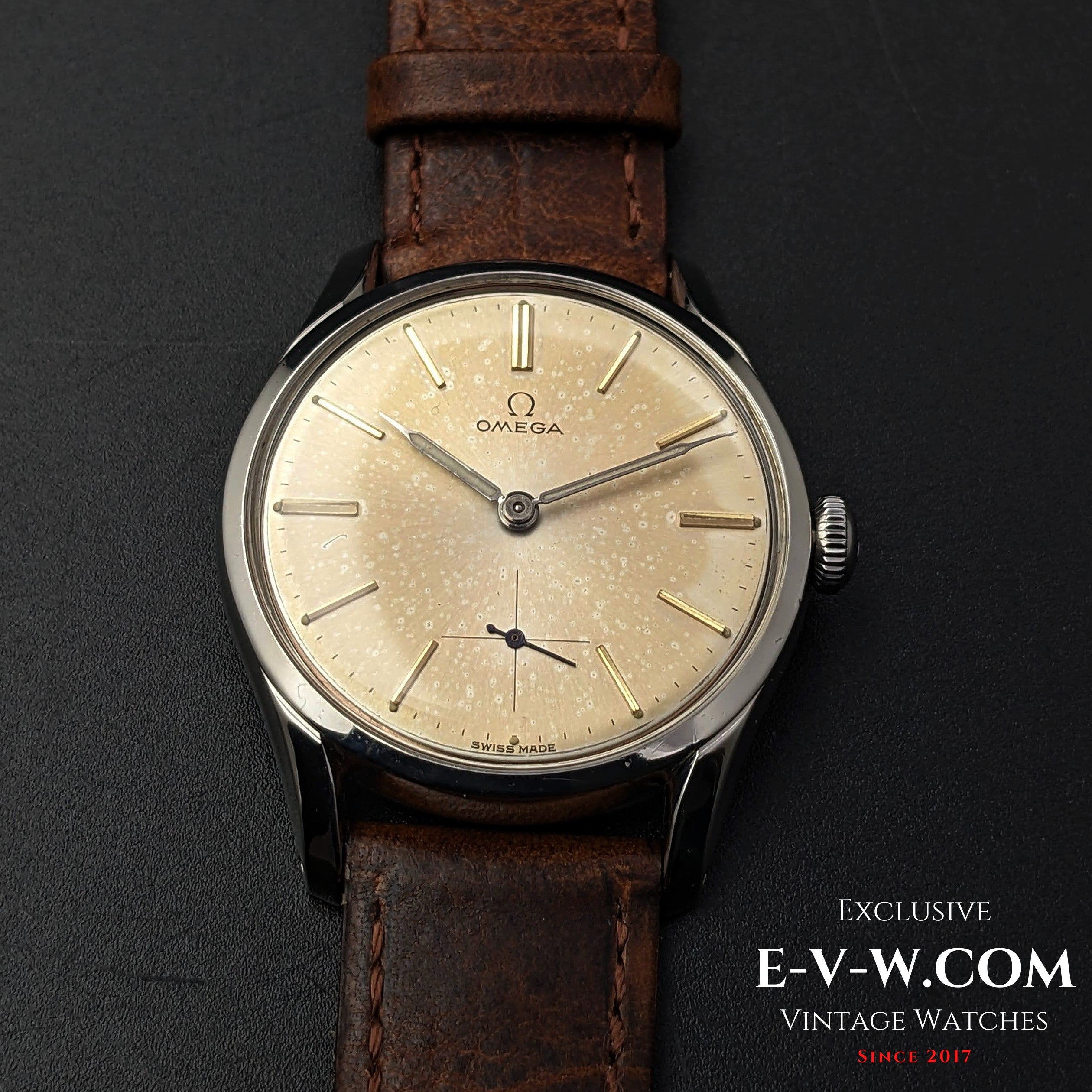 73 Years Old Vintage Omega with beautiful patina Ref. 2639 1 Cal. 26